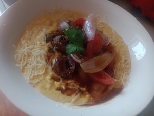 Risotto Huancaína con Lomo saltado